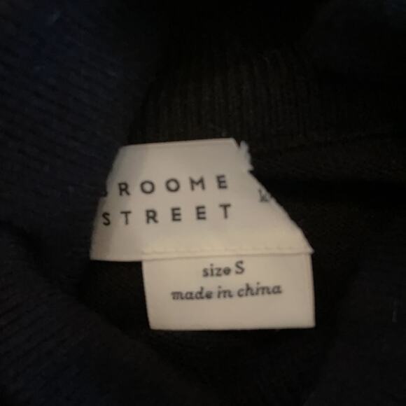 Kate Spade Broome Street Lace Inset Pearl Button Black Sweater Size Small - Picture 6 of 9